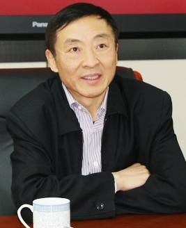 張  泉.png